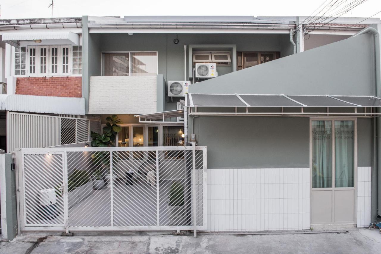 Вилла Aridom Designer Loft House Бангкок Экстерьер фото